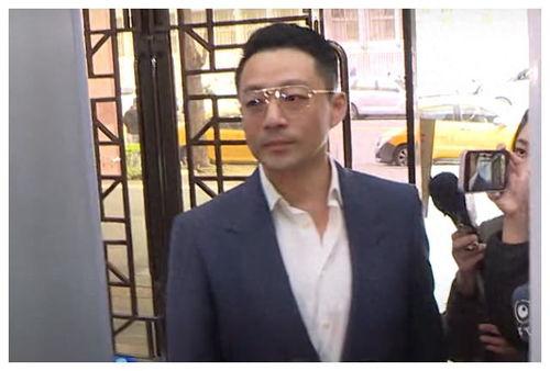 两个娱乐吃瓜博主